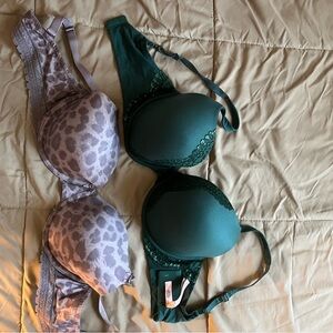 Victoria's Secret Emerald Green Lace-Trim Push-Up Bra